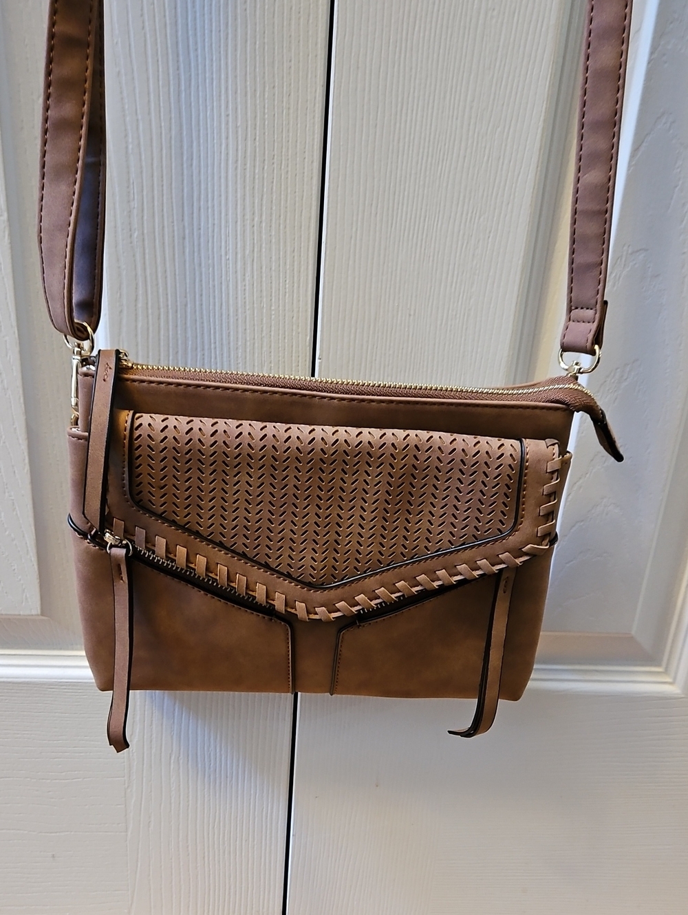 Stylish Brown Women's Crossbody Bag - Textured Front Panel